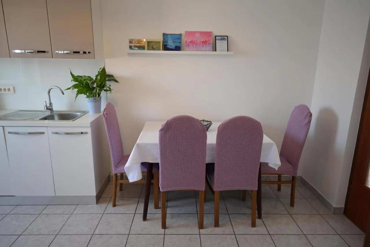 Apartment Pag 9388A Pag Town 0*,